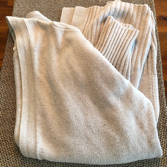 ❗️❗️SOLD ❗️❗️Aritzia Talula Lenox cardigan - Picture 5 of 7